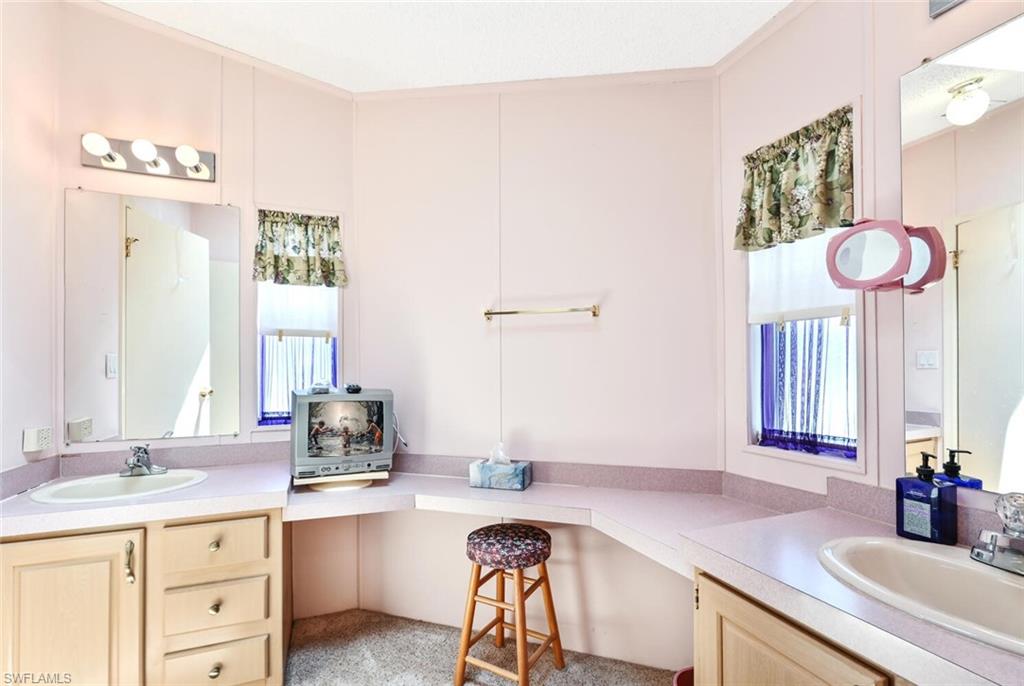 217 Belle Isle CT
