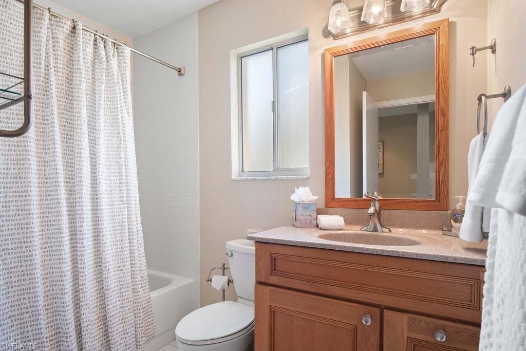 7712 Jewel LN Unit: 204