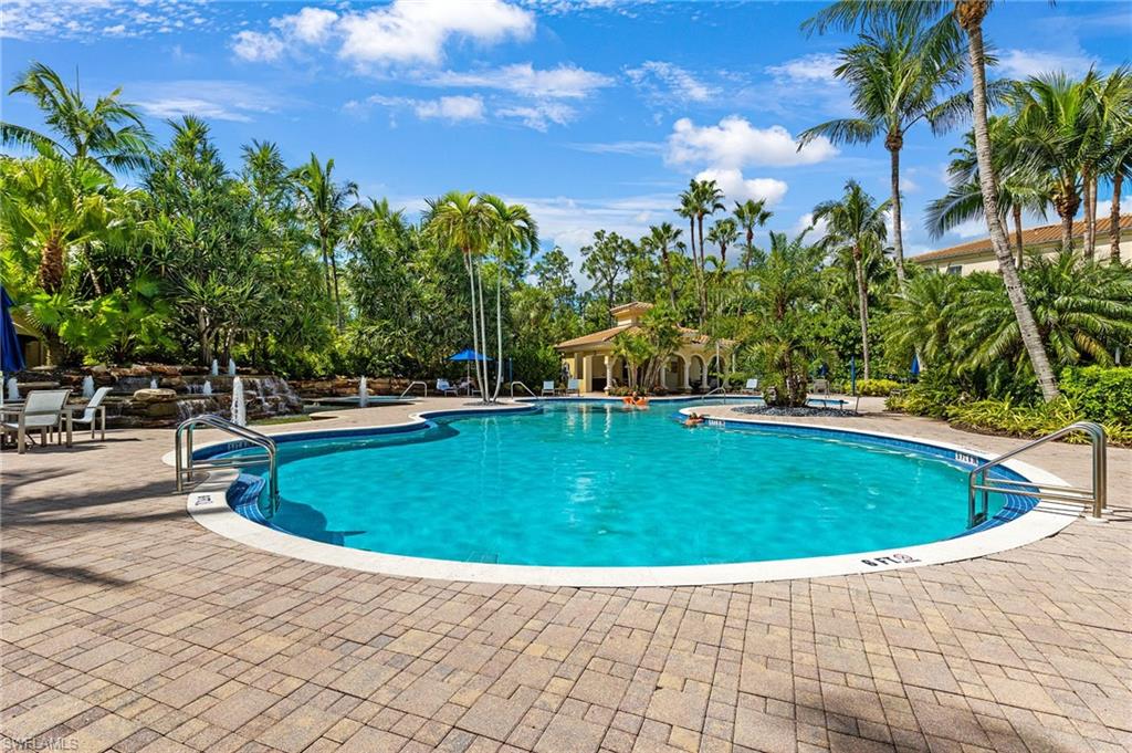 2868 Tiburon BLVD E Unit: 102