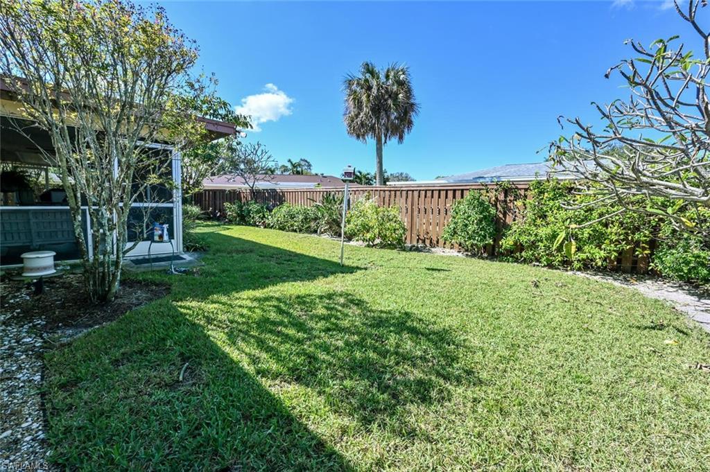 3341 Balboa CIR W