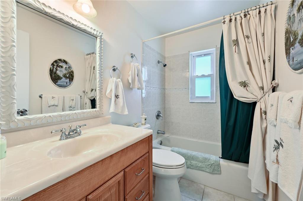 3341 Balboa CIR W
