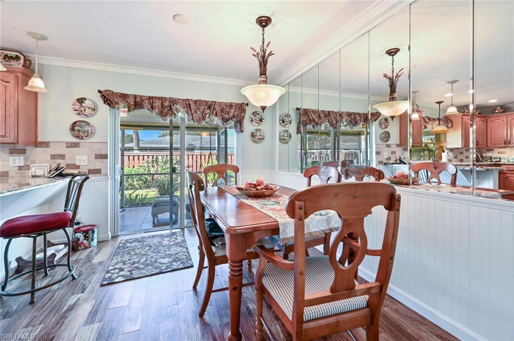 3341 Balboa CIR W