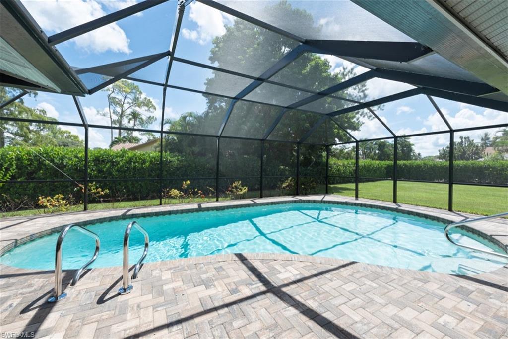 2216 Buckingham LN