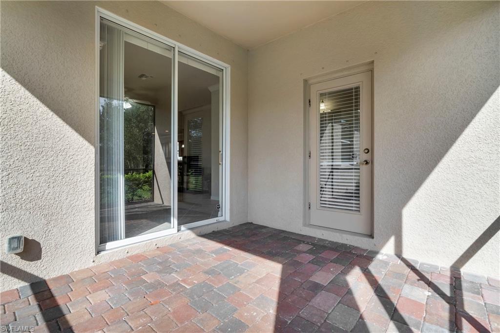 2085 Fairmont LN
