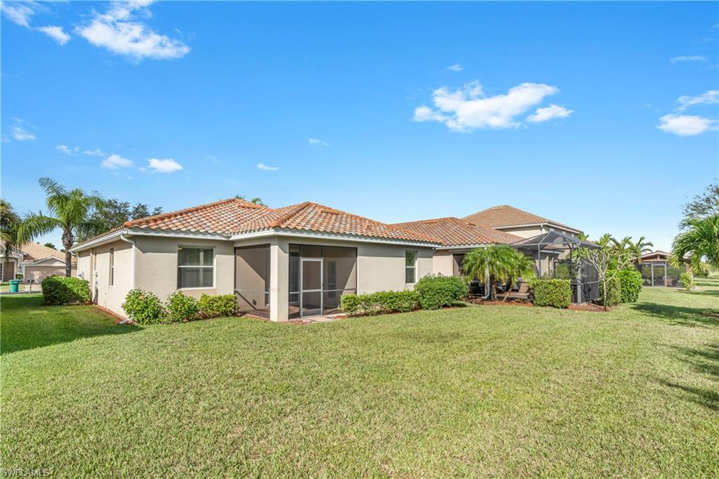 2085 Fairmont LN
