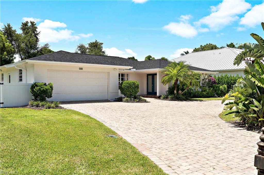 740 Orchid DR