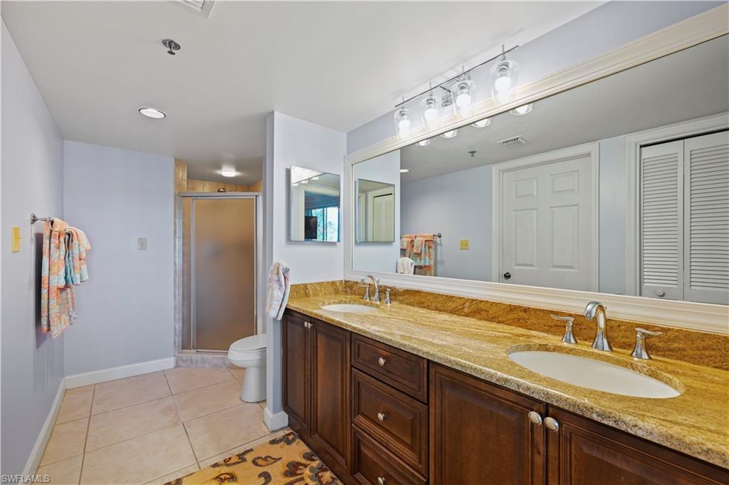 4130 Bayhead DR Unit: 106
