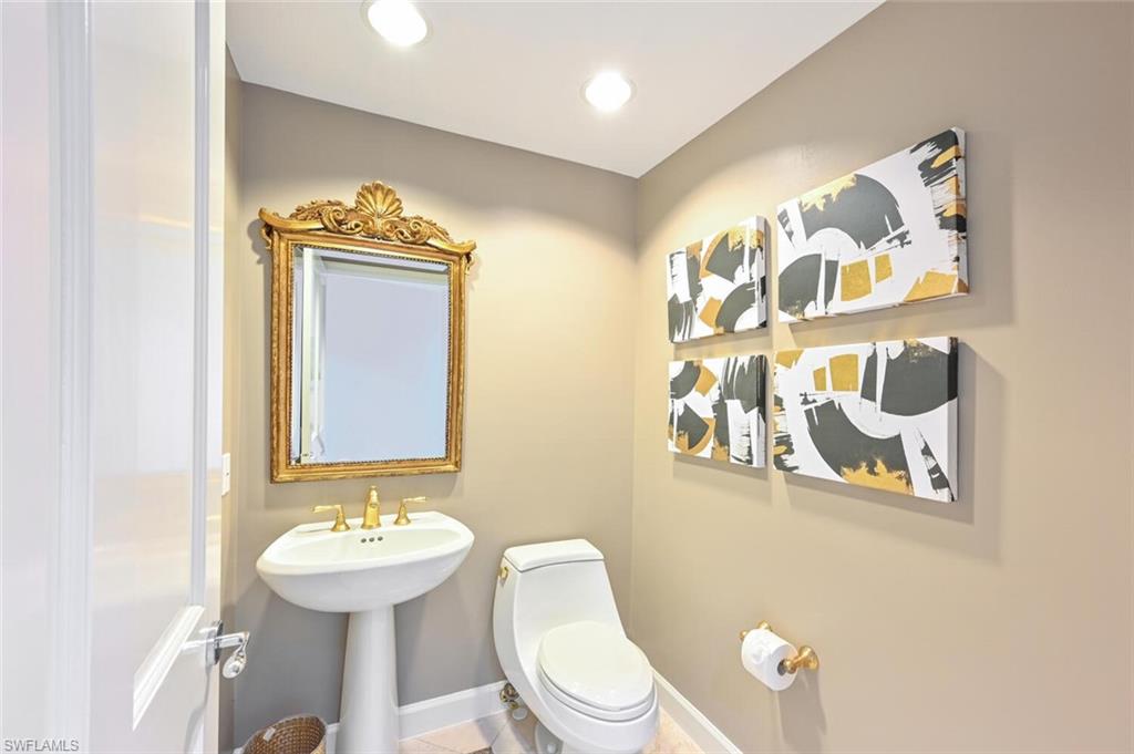 8665 Bay Colony DR Unit: 1401