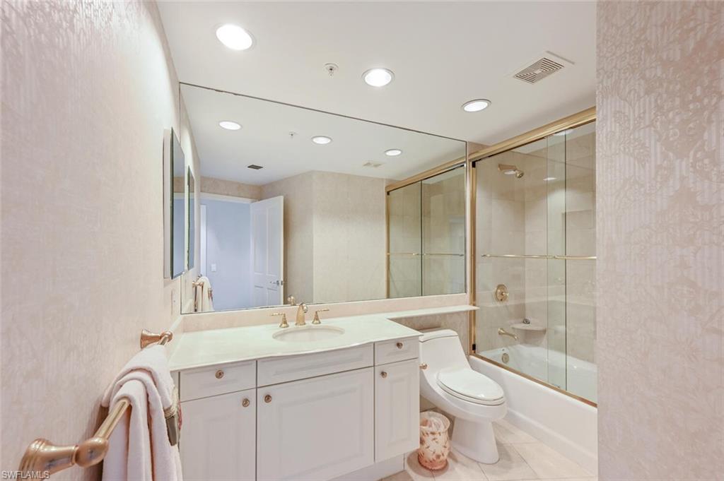 8665 Bay Colony DR Unit: 1401