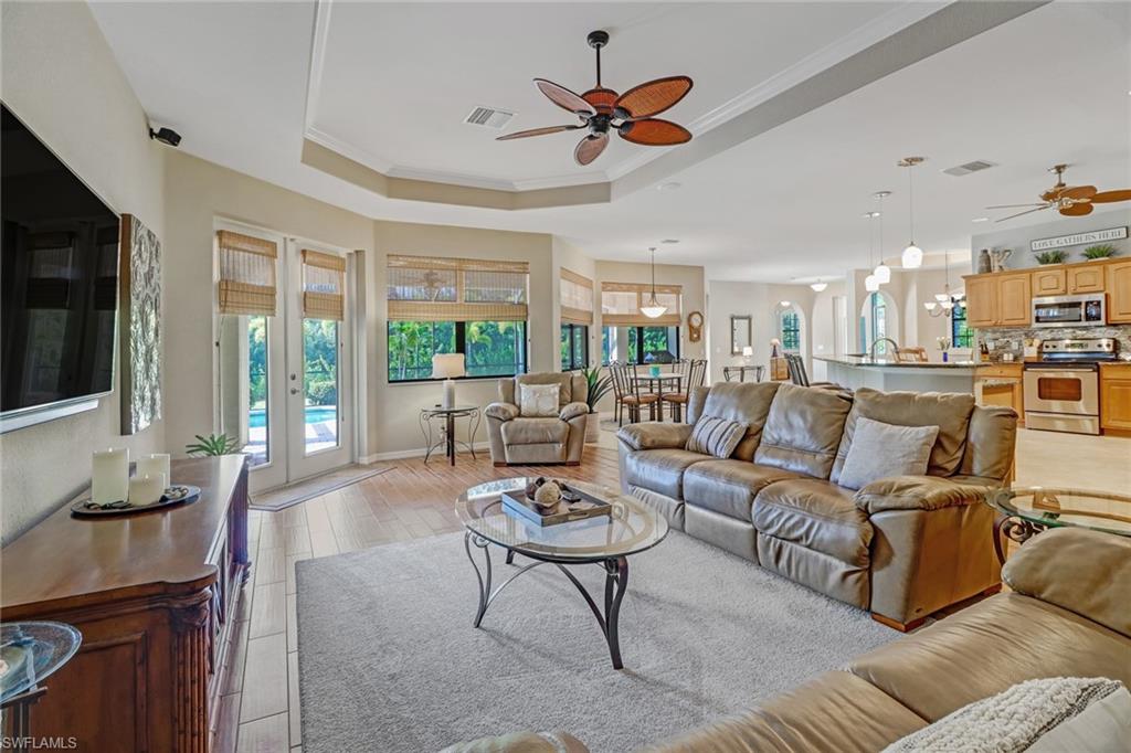 24033 Golden Eagle LN