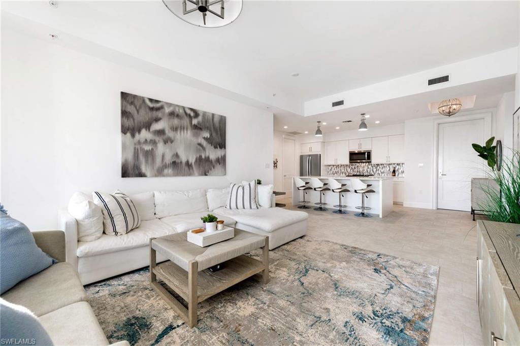 1111 Central AVE Unit: 401