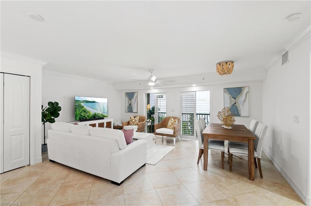 445 3rd AVE S Unit: 200