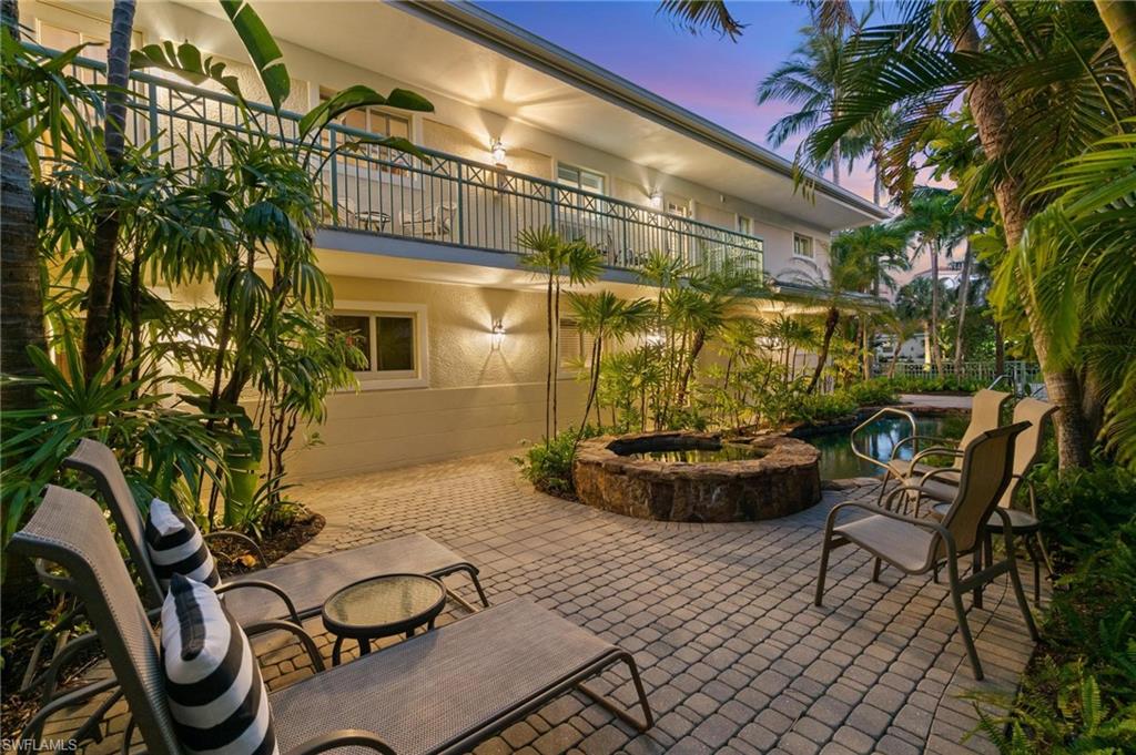 445 3rd AVE S Unit: 200