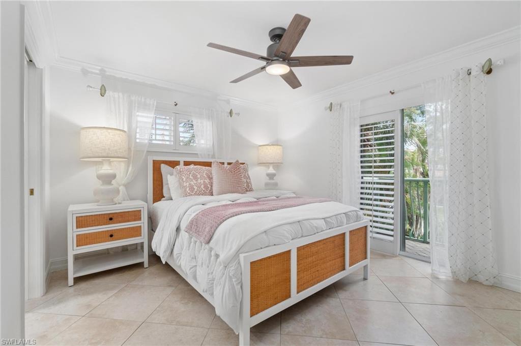 445 3rd AVE S Unit: 200