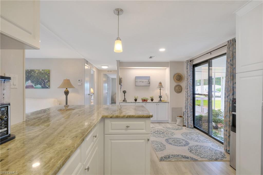 528 Charlemagne BLVD