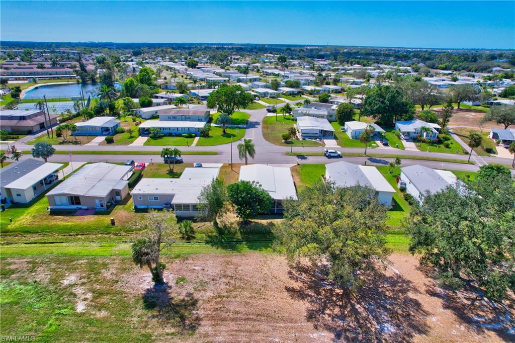 528 Charlemagne BLVD