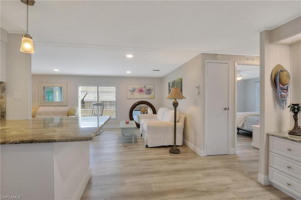 528 Charlemagne BLVD