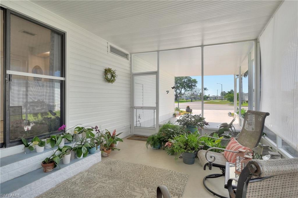 528 Charlemagne BLVD