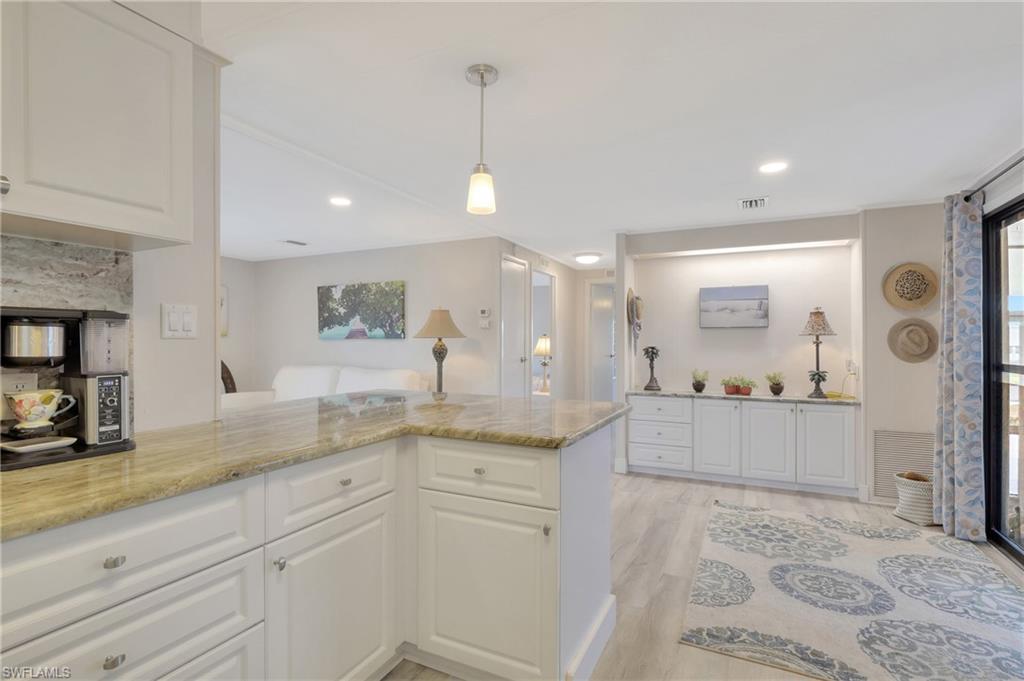 528 Charlemagne BLVD