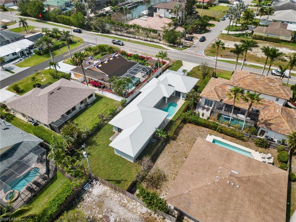 10842 Vanderbilt DR