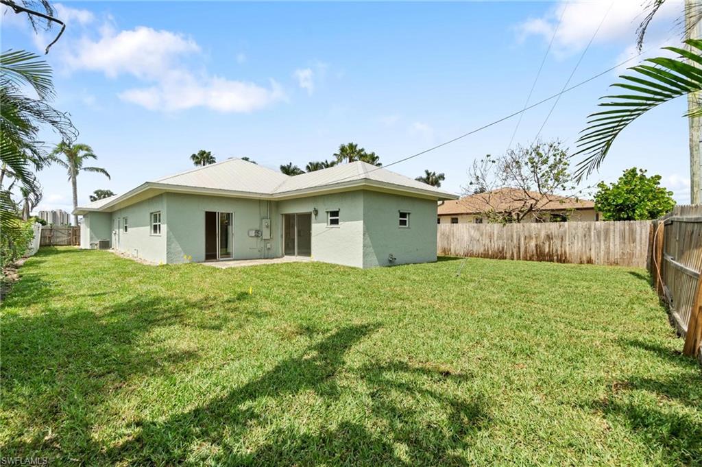 10842 Vanderbilt DR