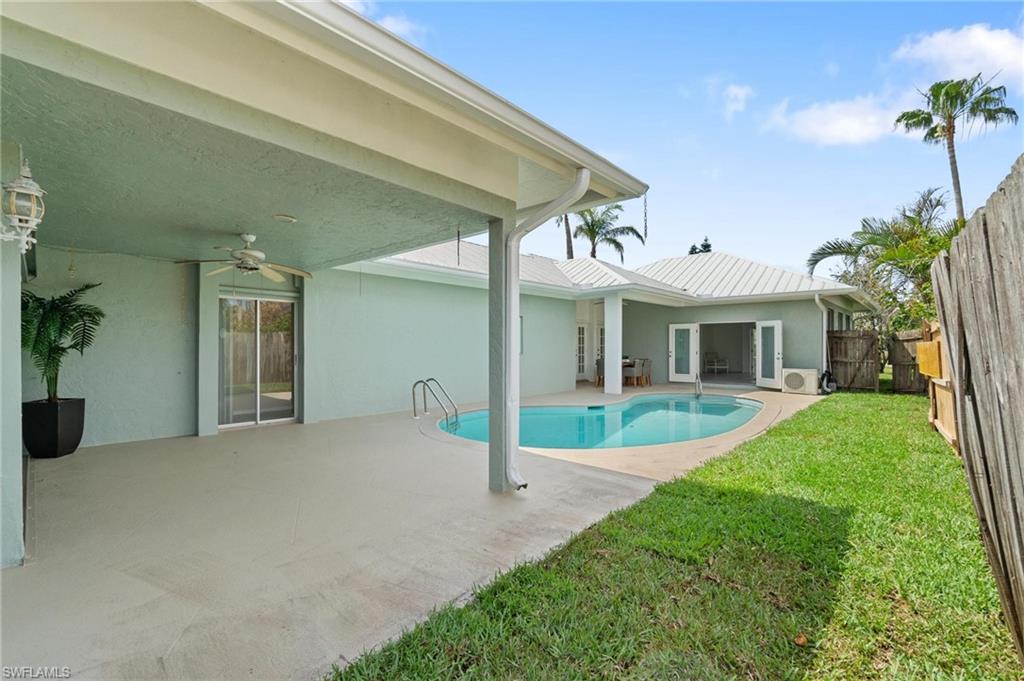 10842 Vanderbilt DR