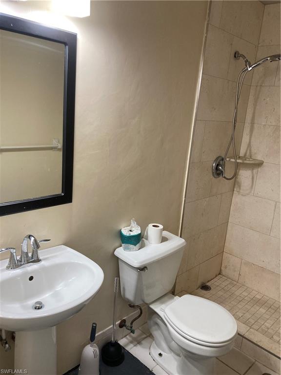 3325 Airport RD N Unit: D6