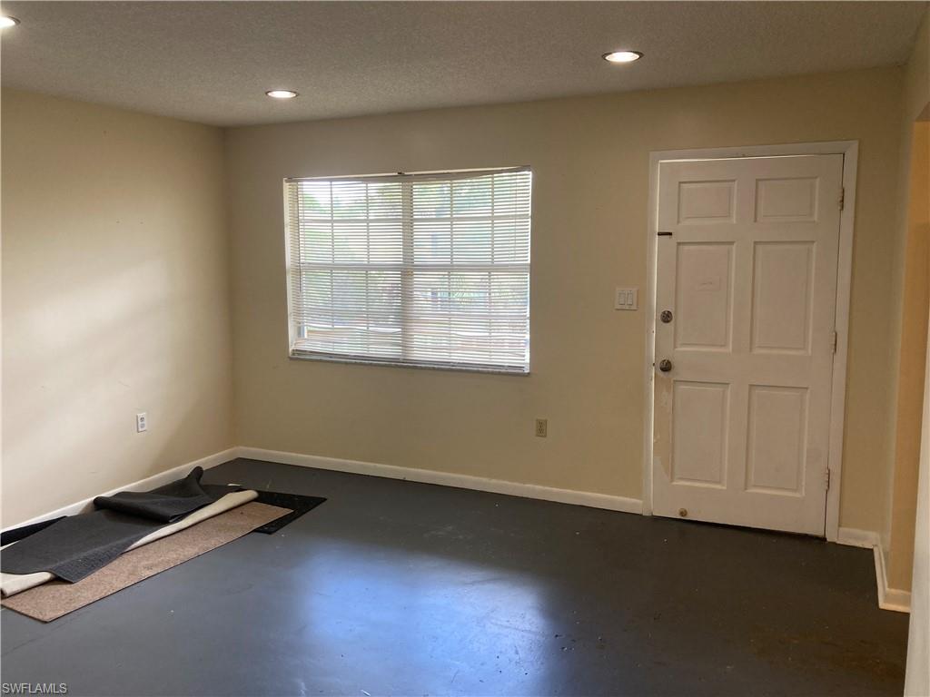 3325 Airport RD N Unit: D6