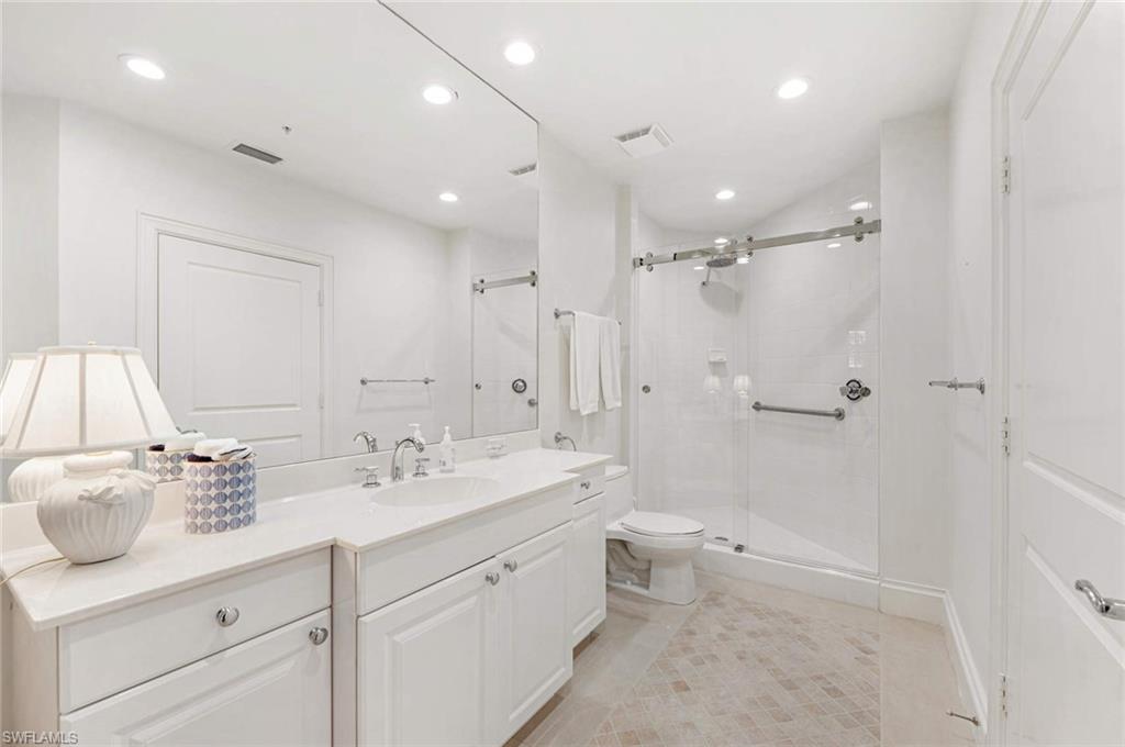 411 6th ST S Unit: 202