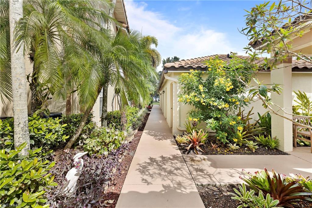 182 Newport DR Unit: 1002