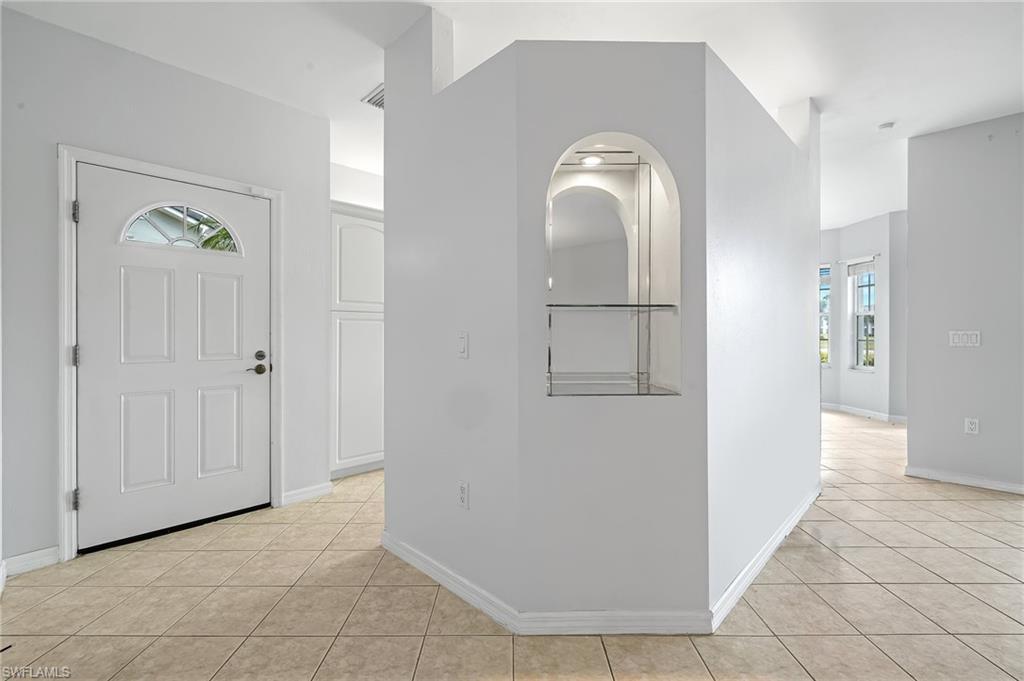 6050 Pinnacle LN Unit: 2001