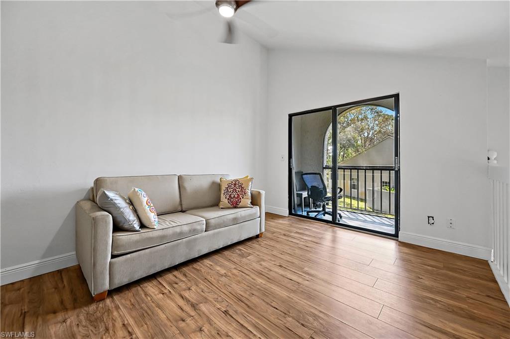 938 Augusta BLVD Unit: D-937
