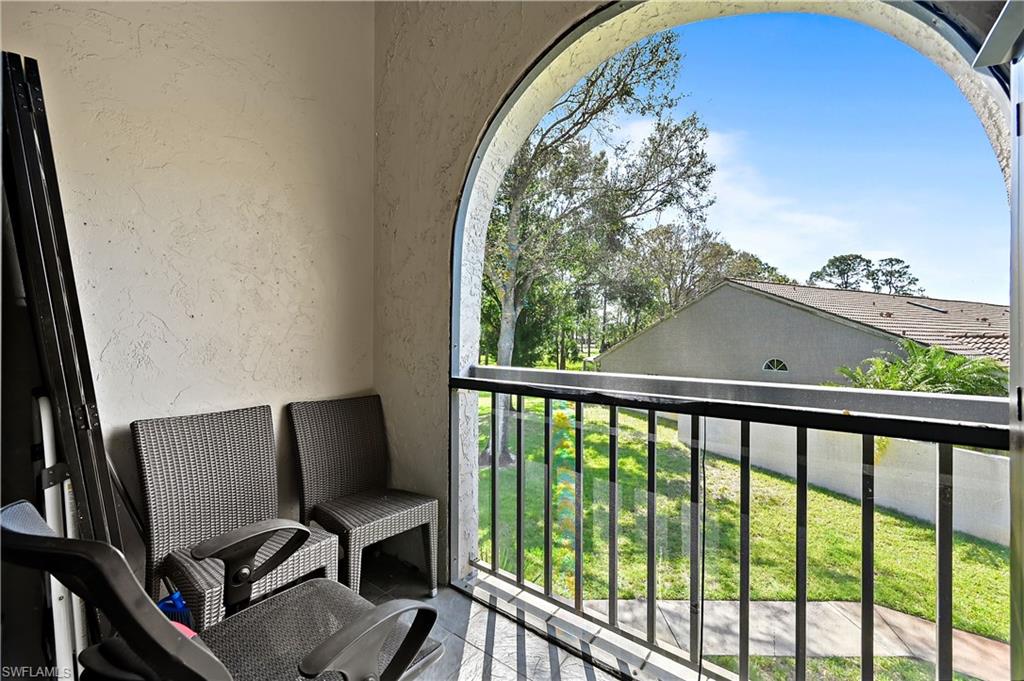 938 Augusta BLVD Unit: D-937