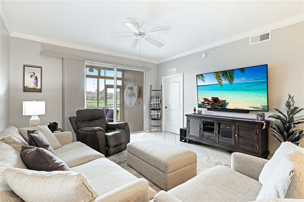 10527 Washingtonia Palm WAY Unit: 4015