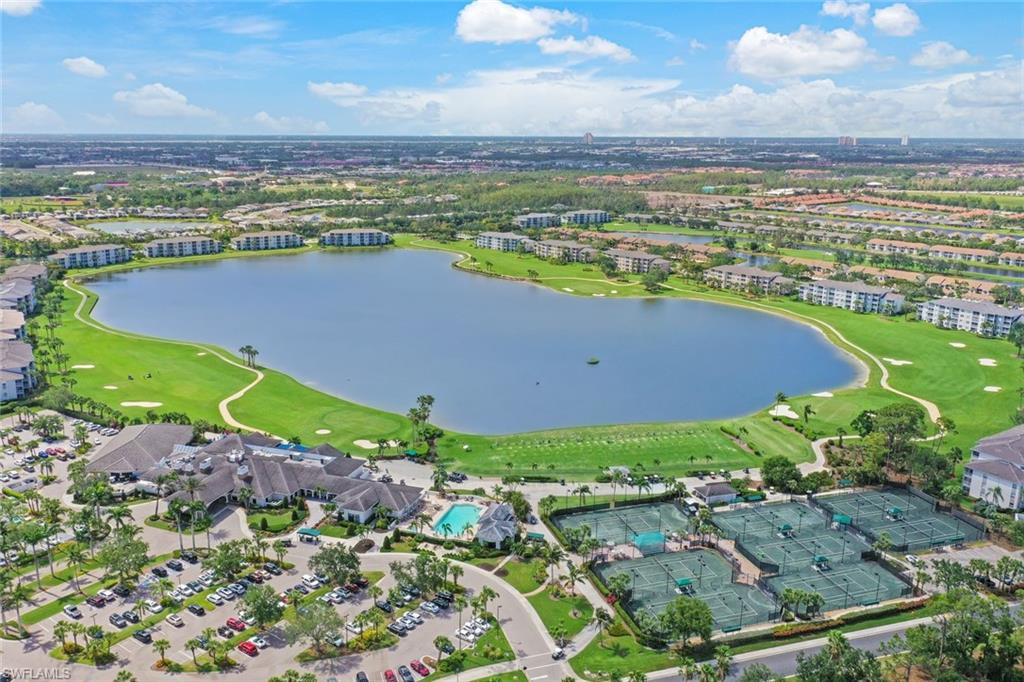10527 Washingtonia Palm WAY Unit: 4015