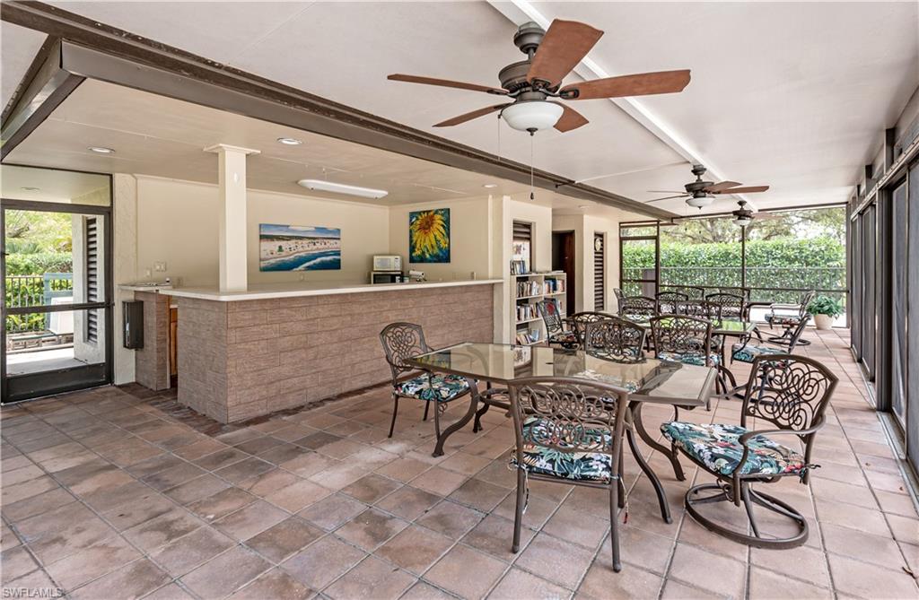 415 Augusta BLVD Unit: 307
