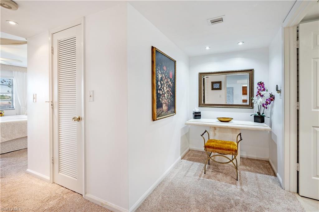 415 Augusta BLVD Unit: 307