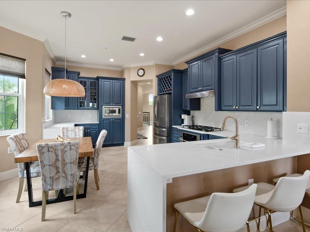 9229 Museo CIR SW Unit: 5-204