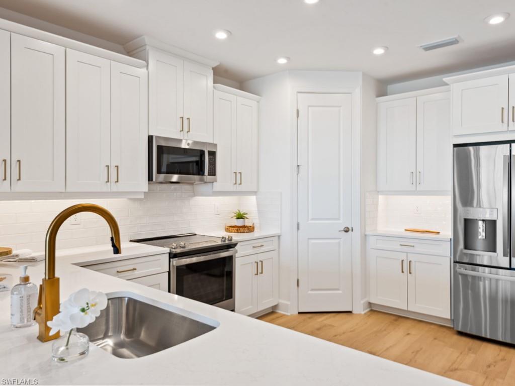 15261 Zeno WAY Unit: 103