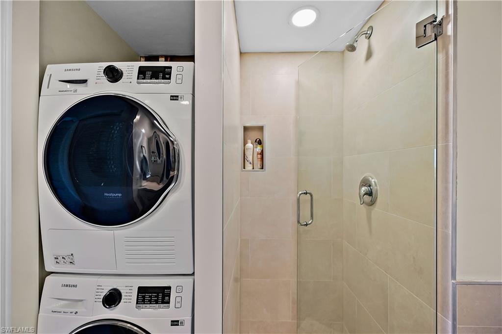 1215 Edington PL Unit: E4