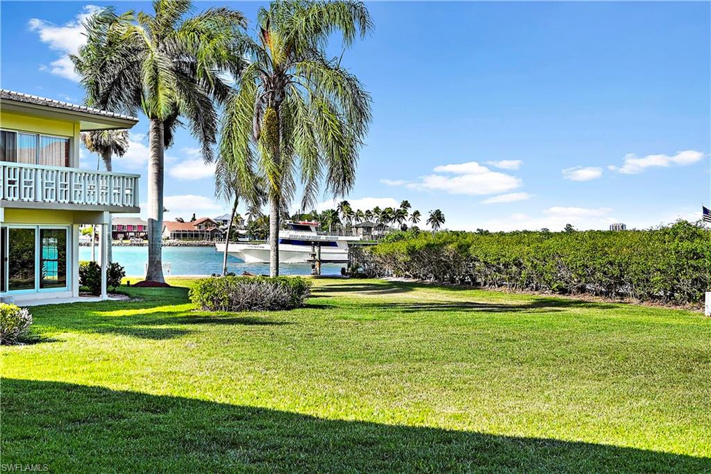 1215 Edington PL Unit: E4