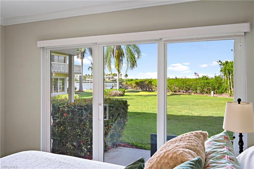 1215 Edington PL Unit: E4