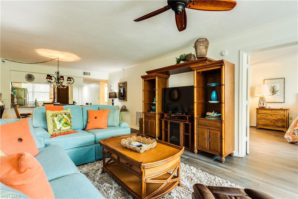 285 Naples Cove DR Unit: 1302