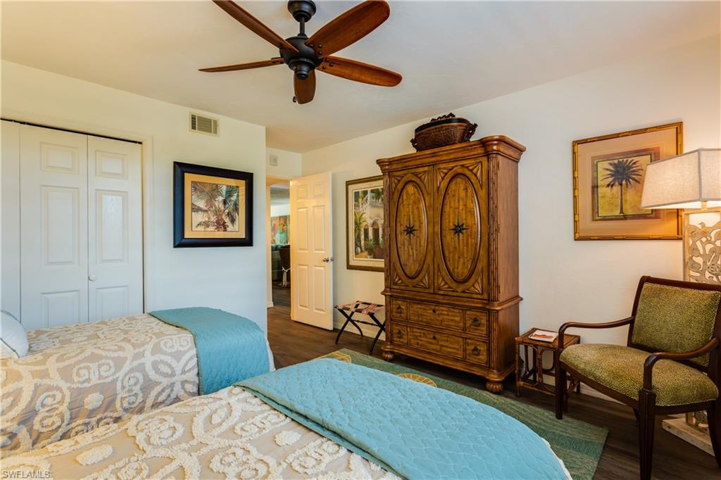 285 Naples Cove DR Unit: 1302