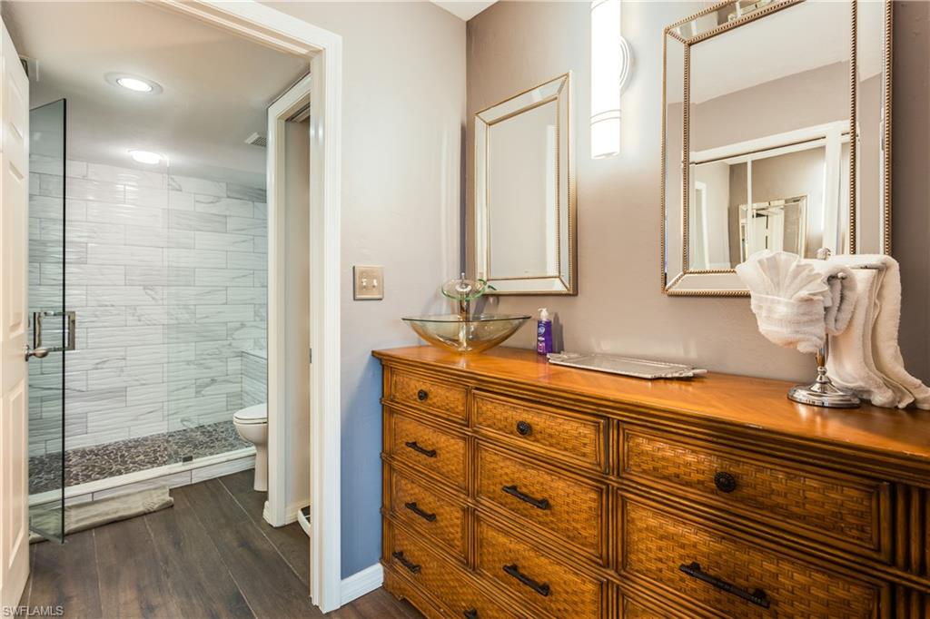 285 Naples Cove DR Unit: 1302