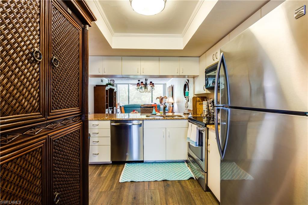 285 Naples Cove DR Unit: 1302