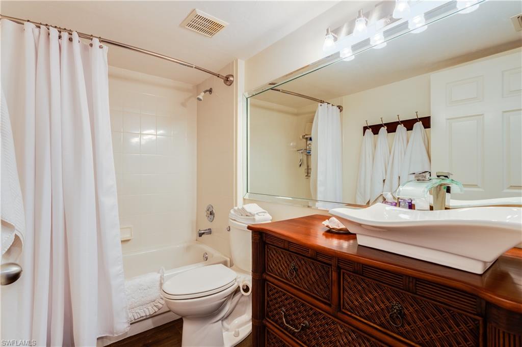 285 Naples Cove DR Unit: 1302