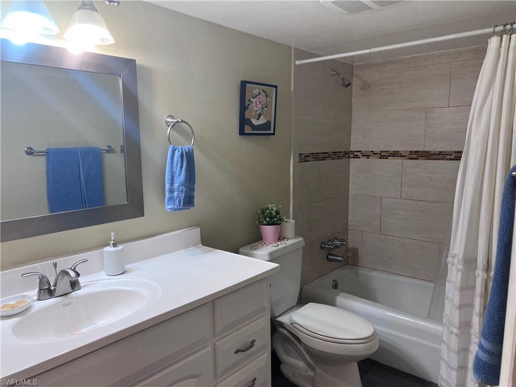 1686 Blue Point AVE Unit: A5