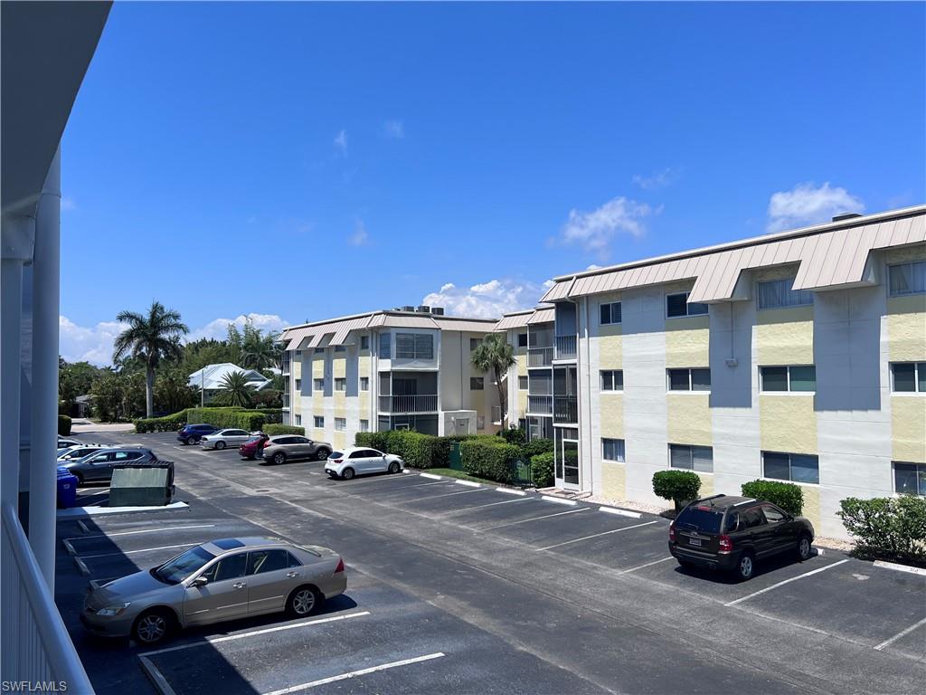 72 7th ST S Unit: 211