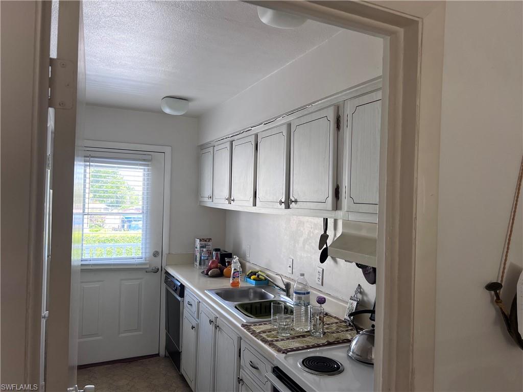 72 7th ST S Unit: 211